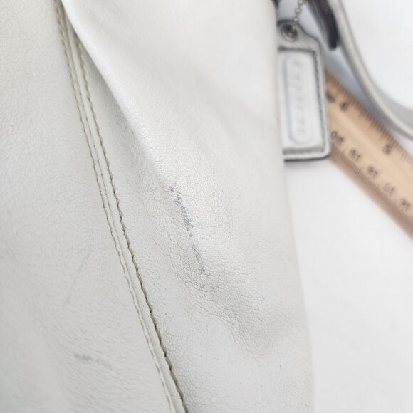 Coach F17605 Ashley Leather Hippie Bag Cross Body Purse White Silver Shoulder - Picture 5 of 16